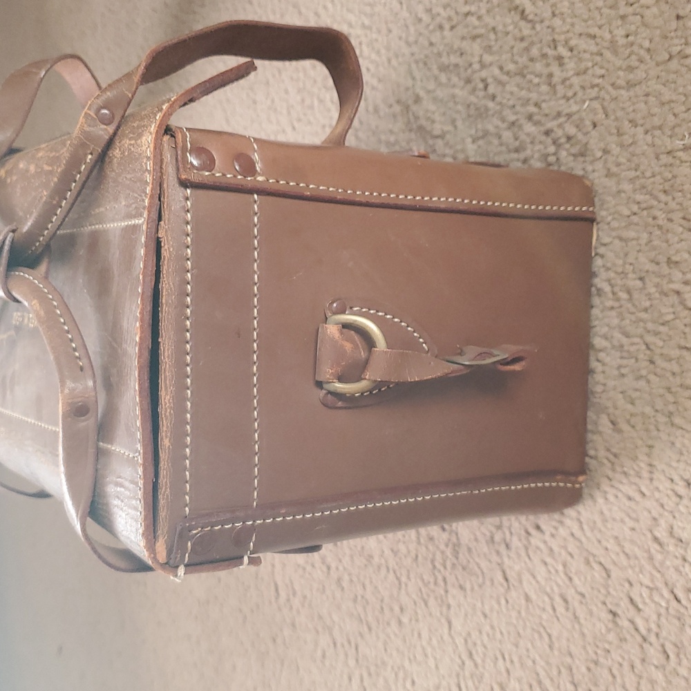 Vintage 1960s Camera Kit w/ Leather Case – Flashcube + Accessories - Picture 13 of 13